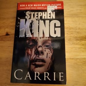 Stephen King's Carrie Paperback Book